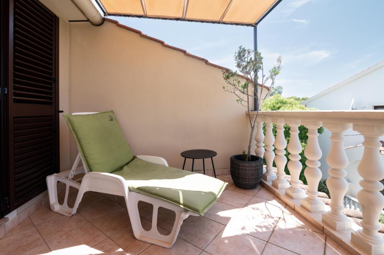 Apartments Rozelyn Уґлян Екстер'єр фото
